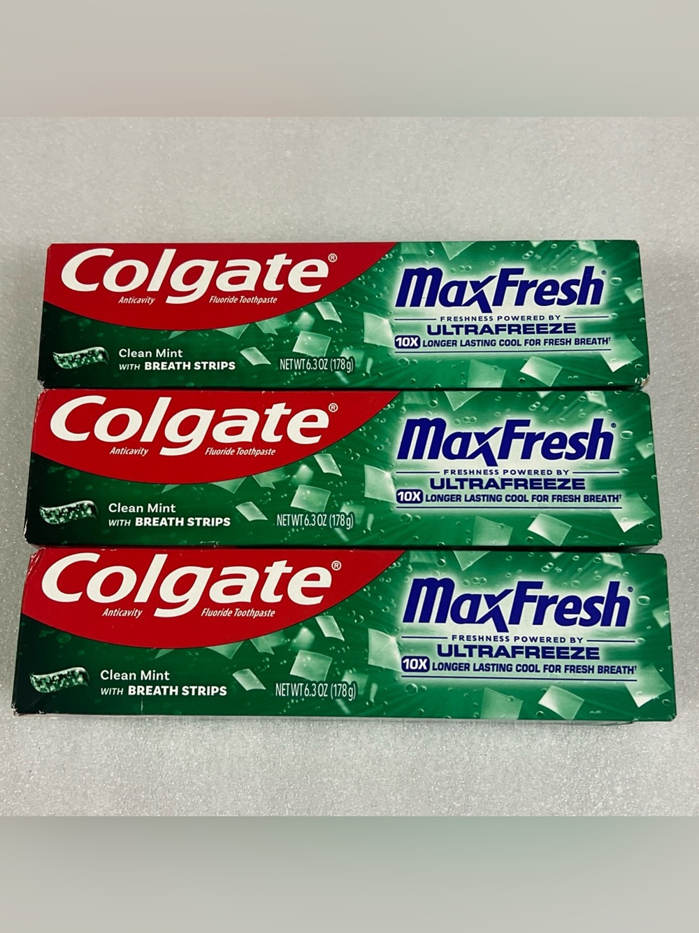 3pk  Colgate Toothpaste MaxFresh Ultrafreeze Clean Mint 6.3 Exp. 2027